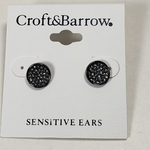 Croft & Barrow Women's Stunning Sparkling Black Small circle Stud Earrings - Picture 4 of 6